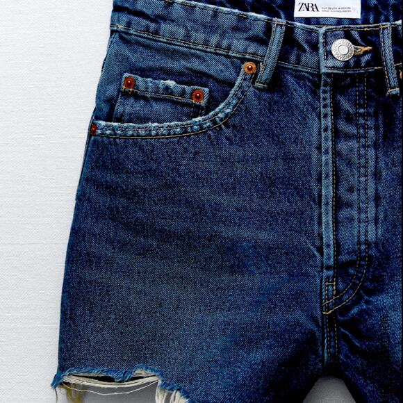 Zara Distressed High Waisted Dark Wash raw hem Denim Shorts Size 6 - Picture 3 of 6